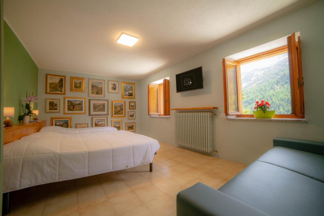 Hotel & Restaurant Perret - Mountain People Valgrisenche Exterior photo